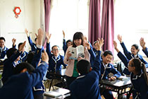 狂操女生君谊中学“新初中”